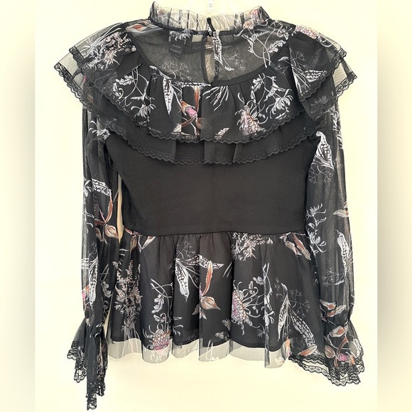 Gracia Bloomingdale’s Sheer Mesh Ruffled Long Sleeved Black Top NWOT Size M - Picture 2 of 5